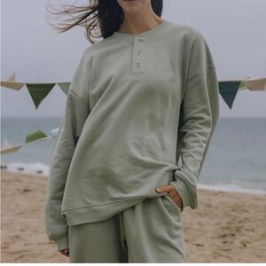 Daily Drills Green Oversized Fleece Henley NWT